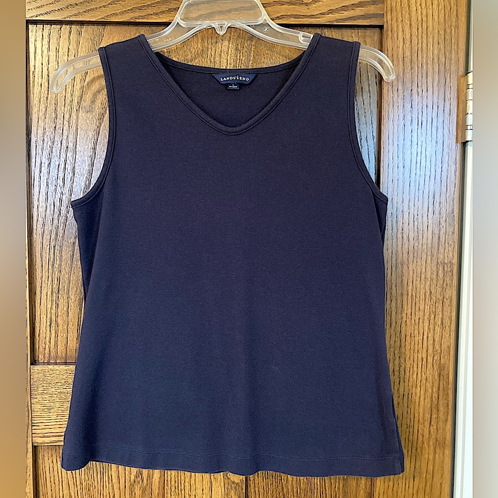 2/$10- Lands End V-neck Tank
Navy Blue - Size Small 6-8
